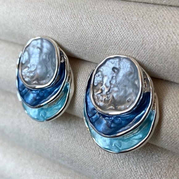 ✨Sundance Artesia Earrings - Picture 3 of 11